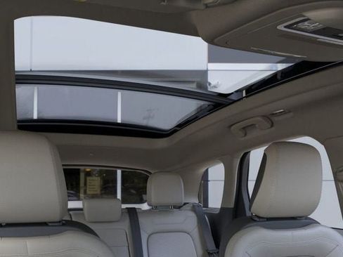 New 2026 Lincoln Corsair Premiere image 22