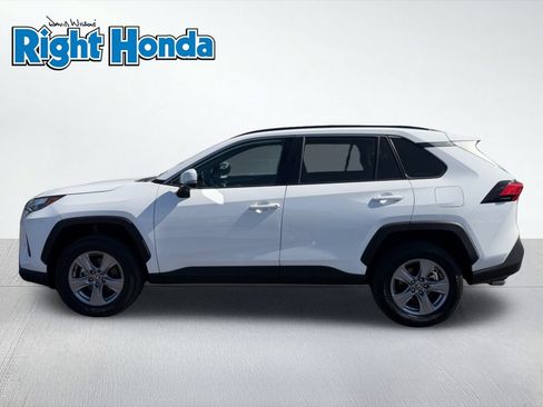 Used 2025 Toyota RAV4 XLE FWD image 3
