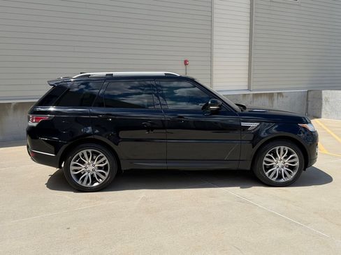 Used 2017 Land Rover Range Rover Sport HSE AWD/4WD image 2