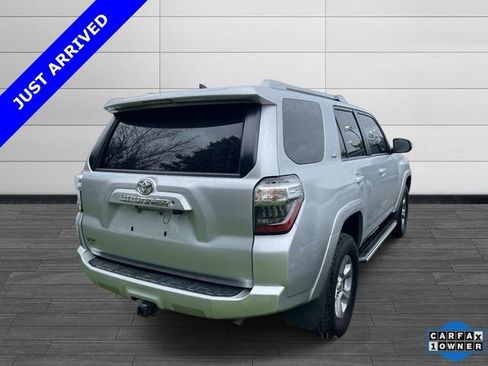 Used 2018 Toyota 4Runner SR5 Premium AWD/4WD image 2