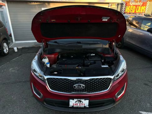 Used 2016 Kia Sorento LX w/ LX Convenience Package image 32