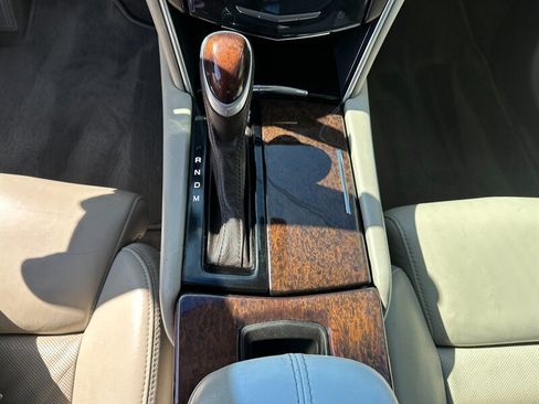 Used 2014 Cadillac XTS Platinum FWD image 19