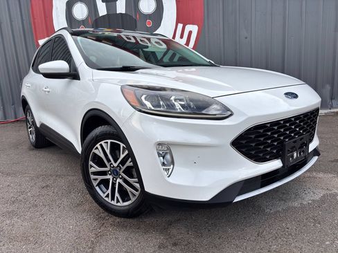 Used 2021 Ford Escape SEL FWD image 2