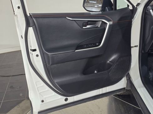 Used 2024 Toyota RAV4 Adventure image 16