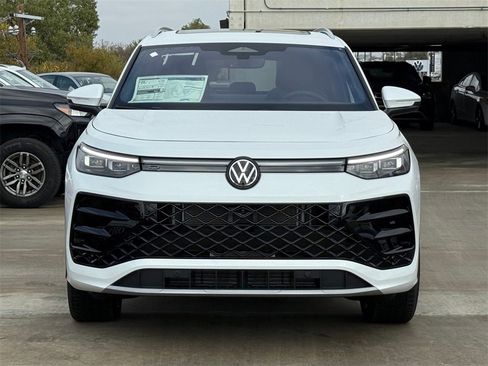 New 2026 Volkswagen Tiguan SEL R-Line image 8