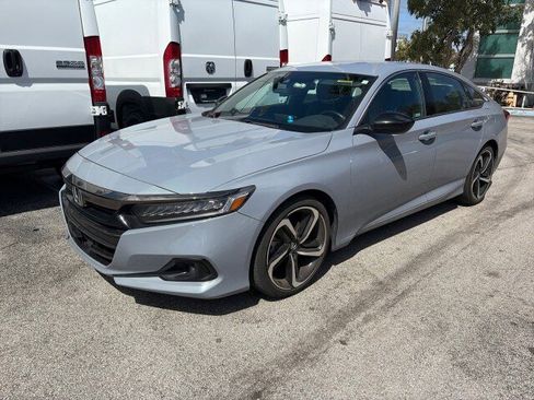 Used 2022 Honda Accord Sport image 11