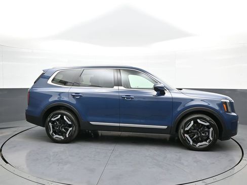 New 2025 Kia Telluride EX image 5