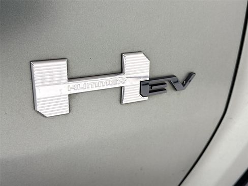 Used 2024 GMC Hummer EV 3X AWD/4WD image 33