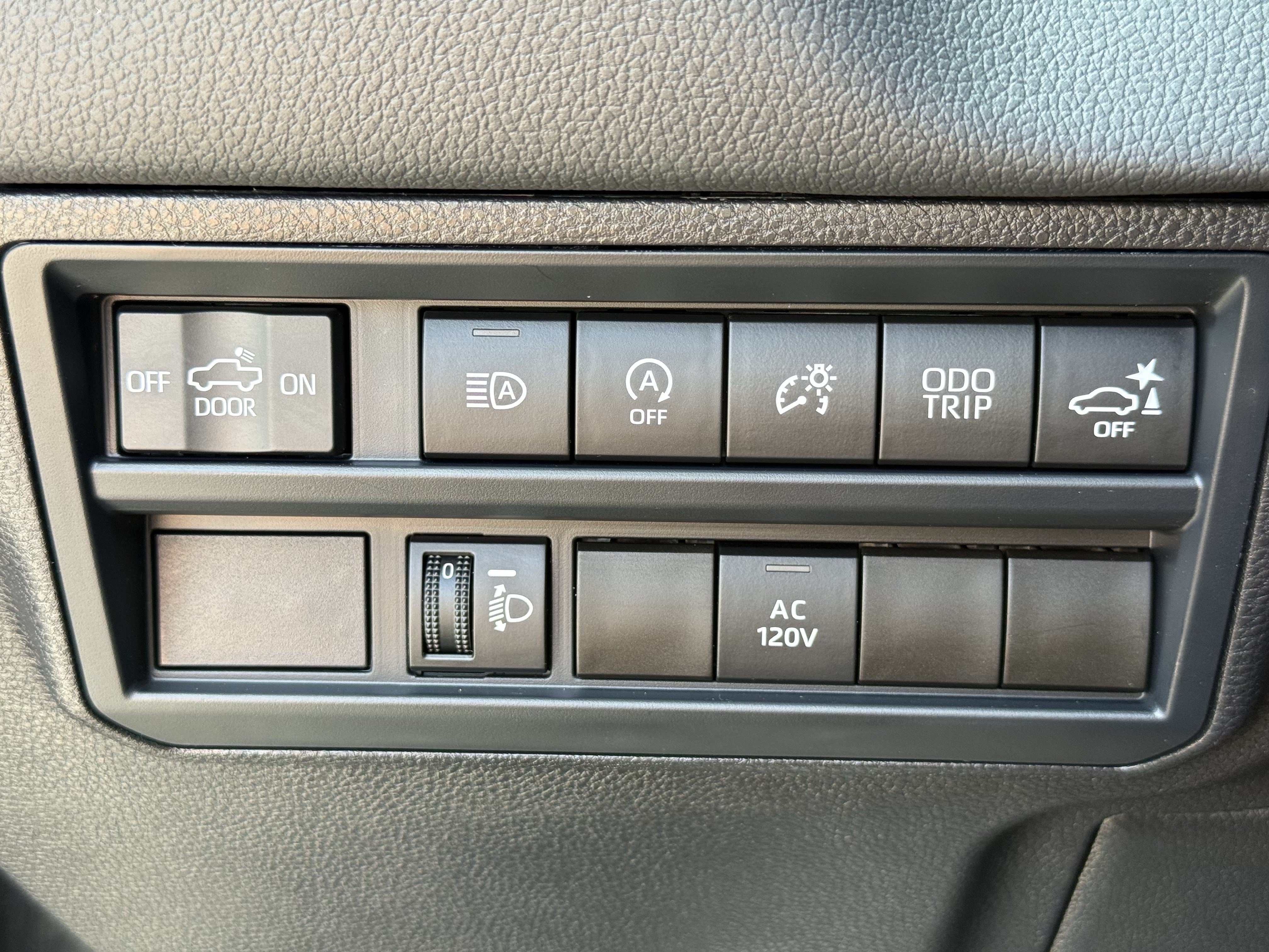 Used 2026 Toyota Tundra Limited w/ Power Package AWD/4WD image 26