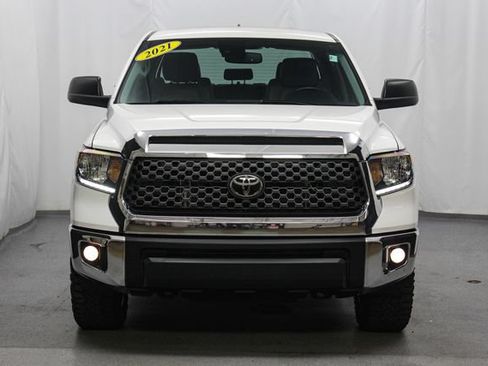 Used 2021 Toyota Tundra SR5 w/ SR5 Leather Package AWD/4WD image 3
