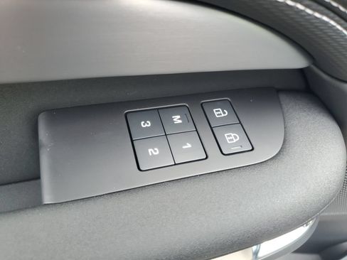 New 2026 Land Rover Discovery Dynamic SE AWD/4WD image 10