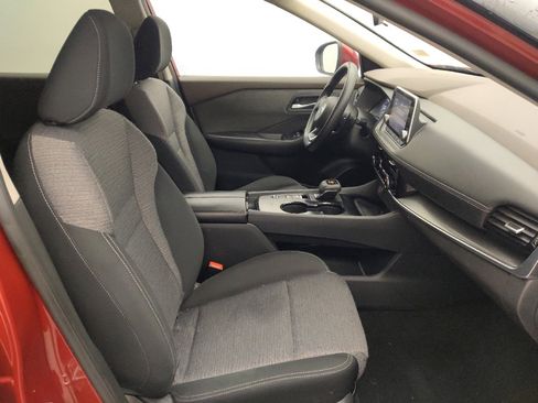 Used 2021 Nissan Rogue SV image 21