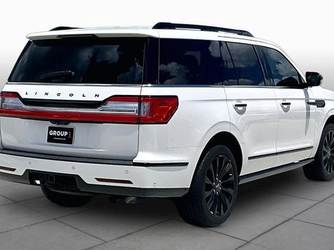 Used 2019 Lincoln Navigator Select w/ Technology Package AWD/4WD image 12