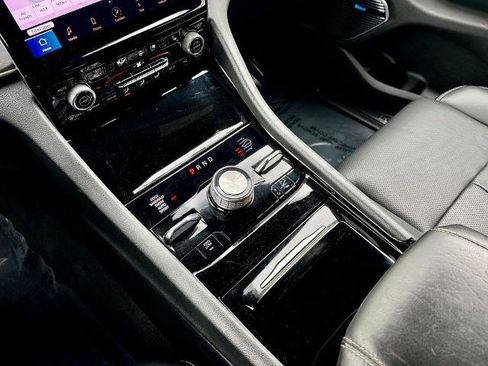 Used 2023 Jeep Grand Cherokee Overland w/ Luxury Tech Group IV image 22