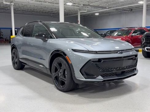 New 2026 Chevrolet Equinox EV RS image 2