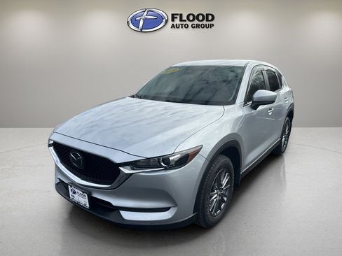 Used 2019 MAZDA CX-5 Touring image 3