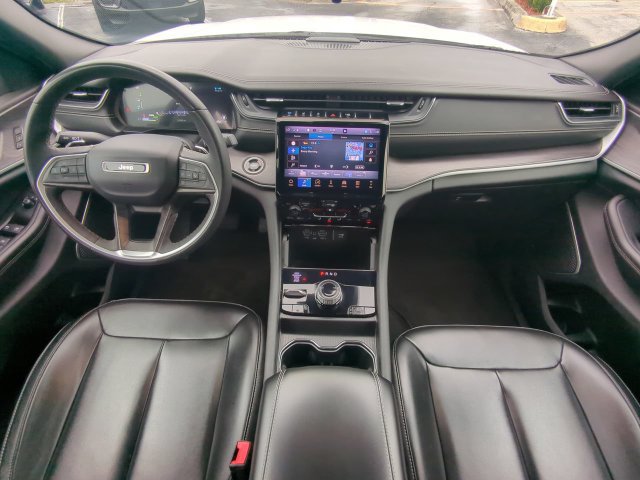 Used 2024 Jeep Grand Cherokee Limited 4xe AWD/4WD image 18