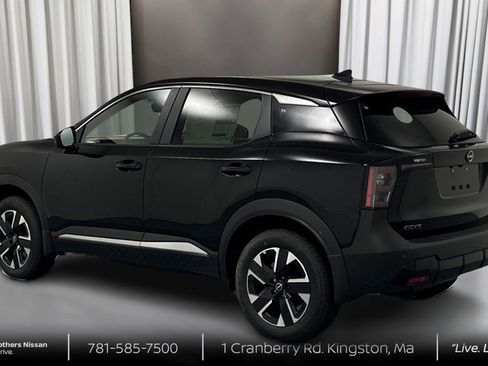 New 2026 Nissan Kicks SV w/ Cold Weather Package image 7