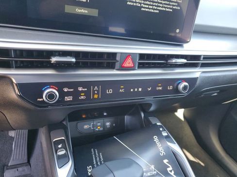 New 2026 Kia Sorento EX FWD image 24