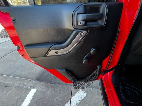 Used 2013 Jeep Wrangler Unlimited Sport w/ Connectivity Group AWD/4WD image 11