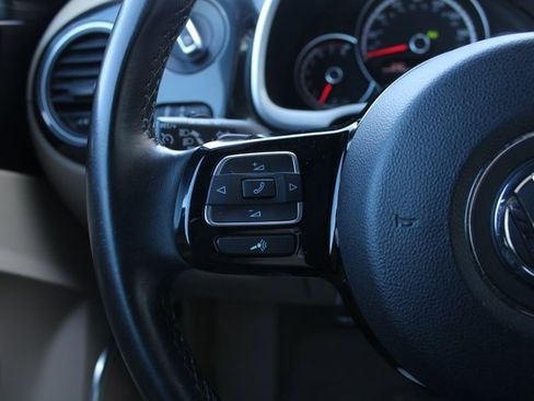 Used 2015 Volkswagen Beetle R-Line image 8
