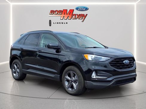 Used 2024 Ford Edge SEL w/ Sport Appearance Package AWD/4WD image 3