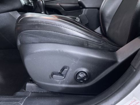 Used 2019 Jeep Cherokee Trailhawk image 13