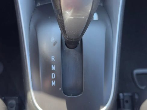 Used 2019 Chevrolet Trax LT w/ LT Convenience Package FWD image 19