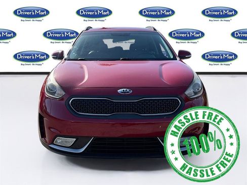 Used 2017 Kia Niro EX FWD image 2