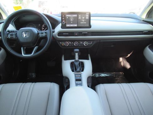 Used 2026 Honda HR-V EX-L image 12
