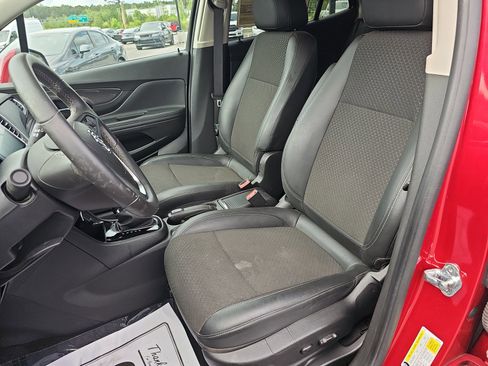 Used 2019 Buick Encore Preferred w/ Safety Package FWD image 16
