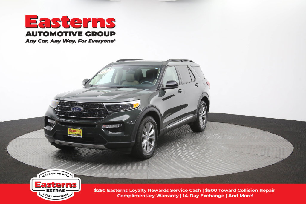 Used 2023 Ford Explorer XLT w/ Equipment Group 202A AWD/4WD image 61