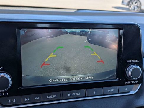 Used 2024 Nissan Sentra S image 17