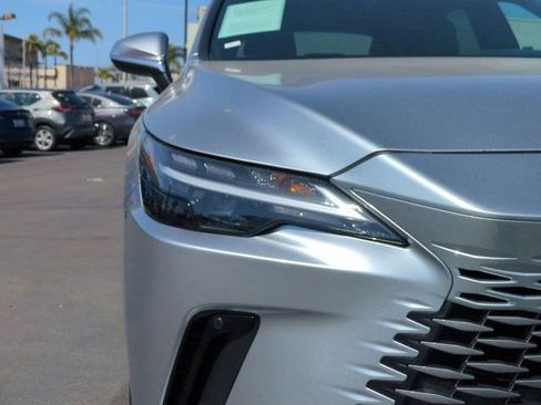 Used 2025 Lexus RX 350 FWD w/ Technology Package image 10