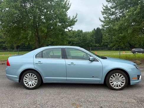 Used 2010 Ford Fusion Hybrid FWD image 5