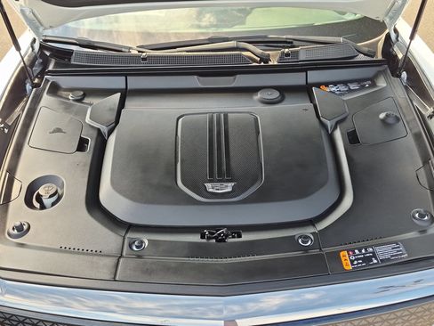 Certified 2024 Cadillac Lyriq Sport AWD/4WD image 29
