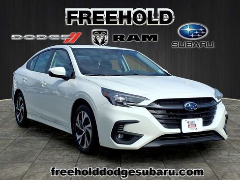 Used 2023 Subaru Legacy Premium AWD/4WD image 1