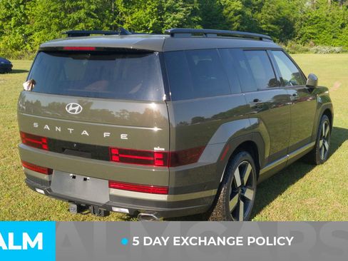 Used 2025 Hyundai Santa Fe Limited w/ Tow & Go Package image 4