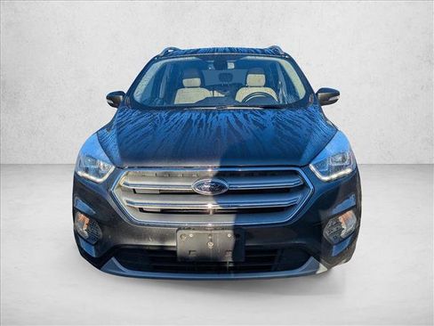 Used 2019 Ford Escape Titanium w/ U9j03 - Titanium Tow Package image 2