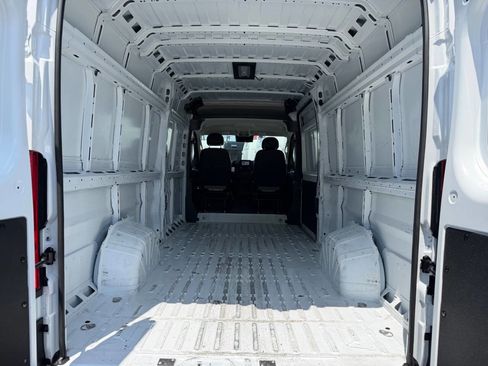 Used 2025 RAM ProMaster 3500 w/ Convenience Group FWD image 29