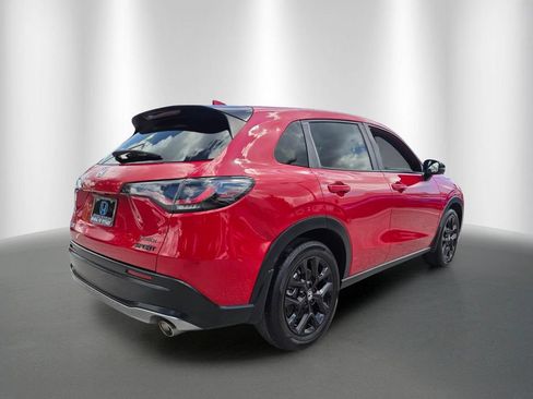 Certified 2025 Honda HR-V Sport image 3