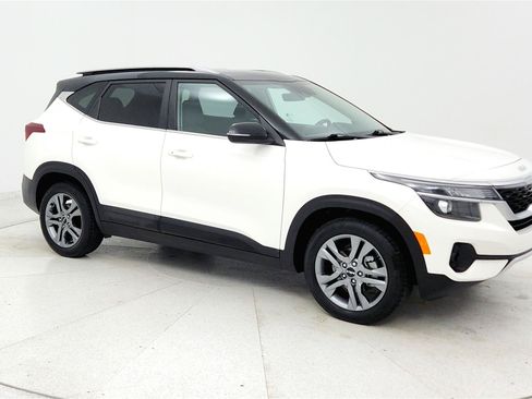 Used 2023 Kia Seltos S FWD image 7