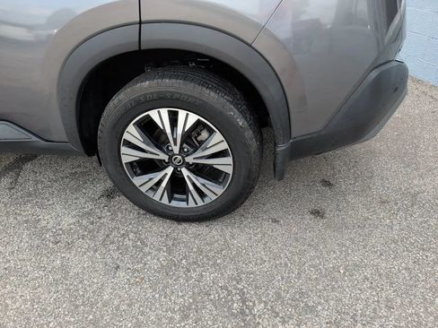 Used 2021 Nissan Rogue SV AWD/4WD image 11
