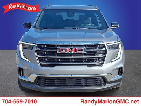 Used 2025 GMC Acadia Elevation image 2