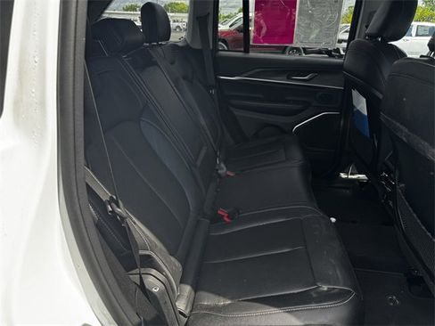 Used 2023 Jeep Grand Cherokee 4WD 4xe image 16