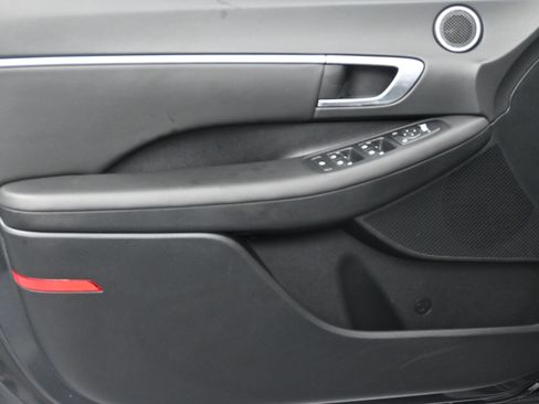 Used 2022 Hyundai Sonata SEL w/ Convenience Package FWD image 11