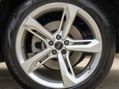 Used 2019 Audi Q7 3.0T Prestige w/ Prestige Package AWD/4WD image 60