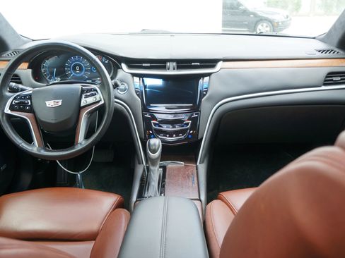Used 2016 Cadillac XTS Premium image 24