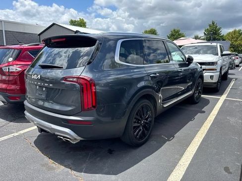 Used 2022 Kia Telluride SX w/ Towing Package FWD image 4