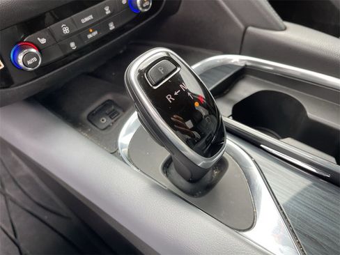 Used 2020 Buick Enclave Essence w/ Sound and Sites Package image 20